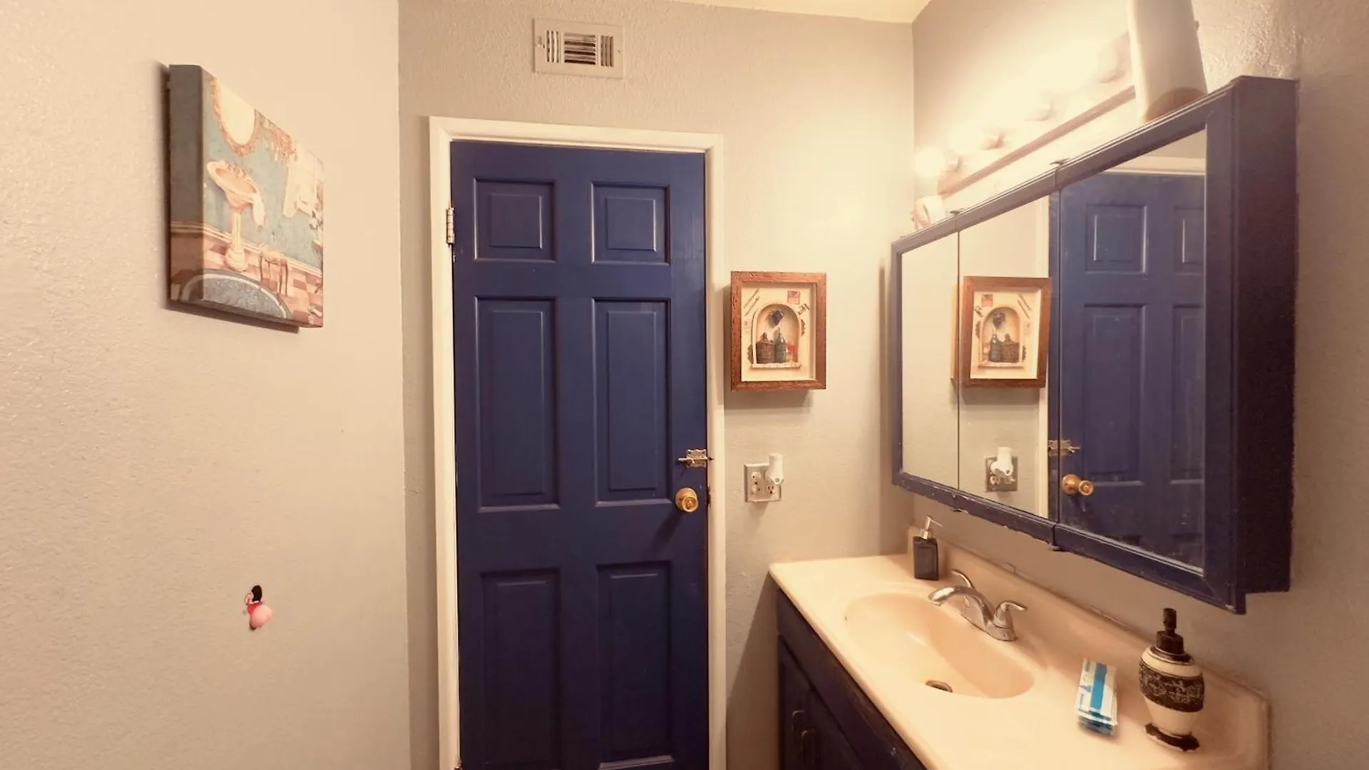 Las Vegas Simple Bed Share Room Pansiyon