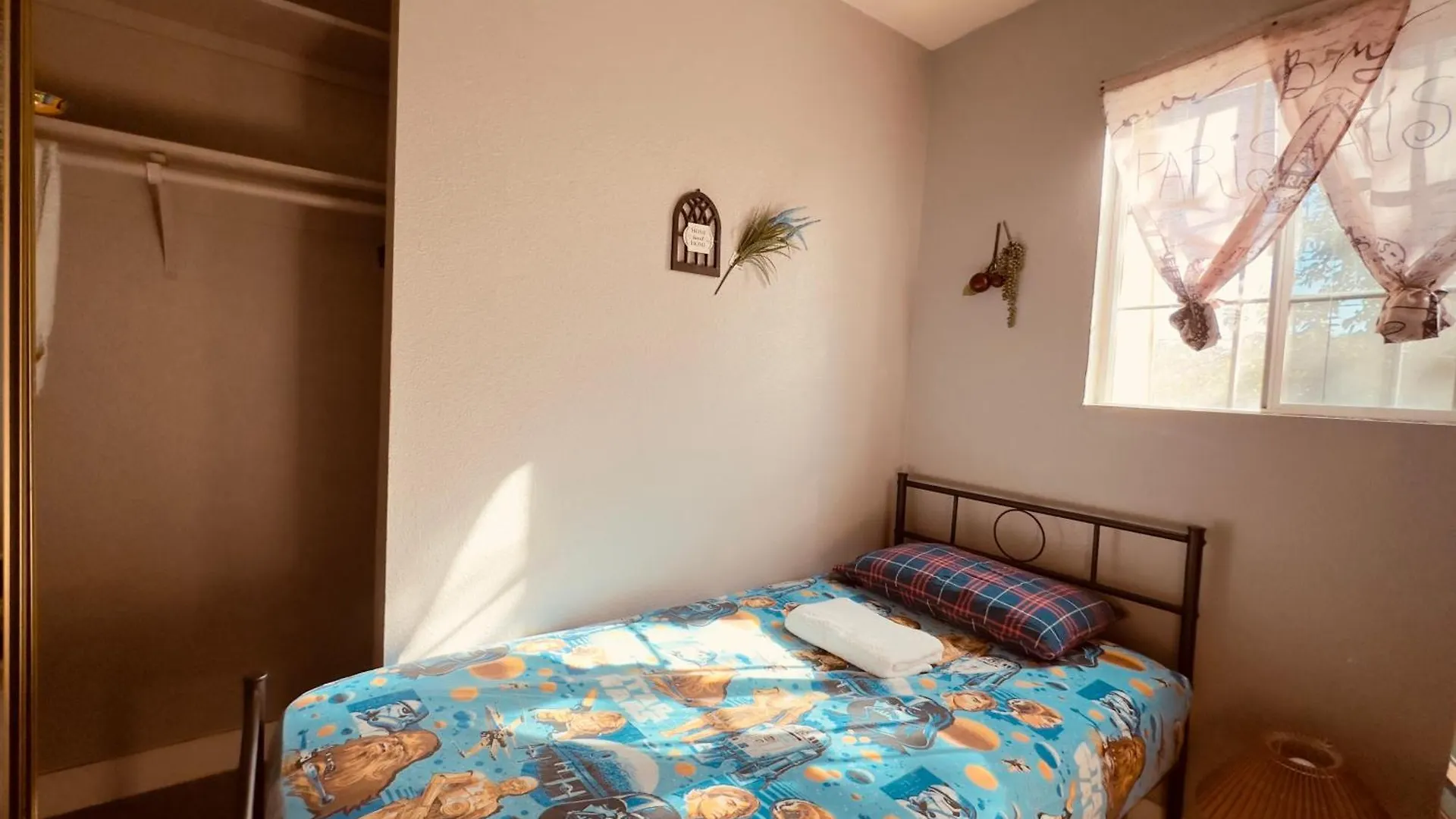 Las Vegas Simple Bed Share Room 0*, Las Vegas ABD