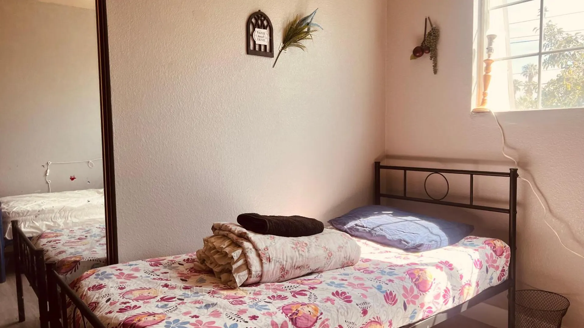 Las Vegas Simple Bed Share Room 0*, Las Vegas ABD